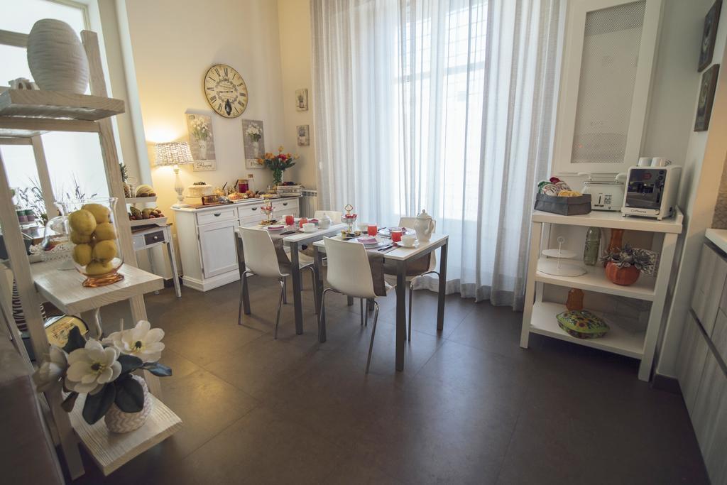 Gran Cancelliere B&B With Parking Palermo Bagian luar foto